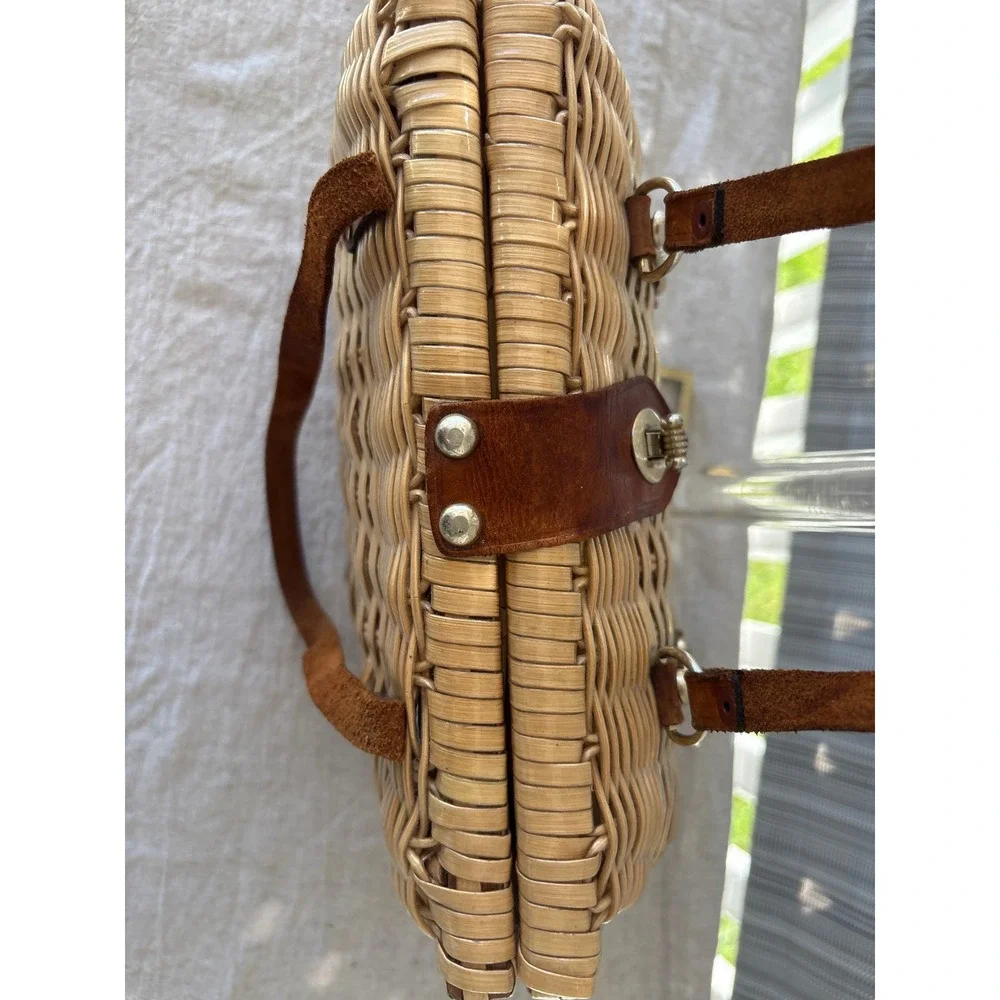 Vintage Bonnie International Wicker Cream Handbag Leather Trim & Chain -see pics